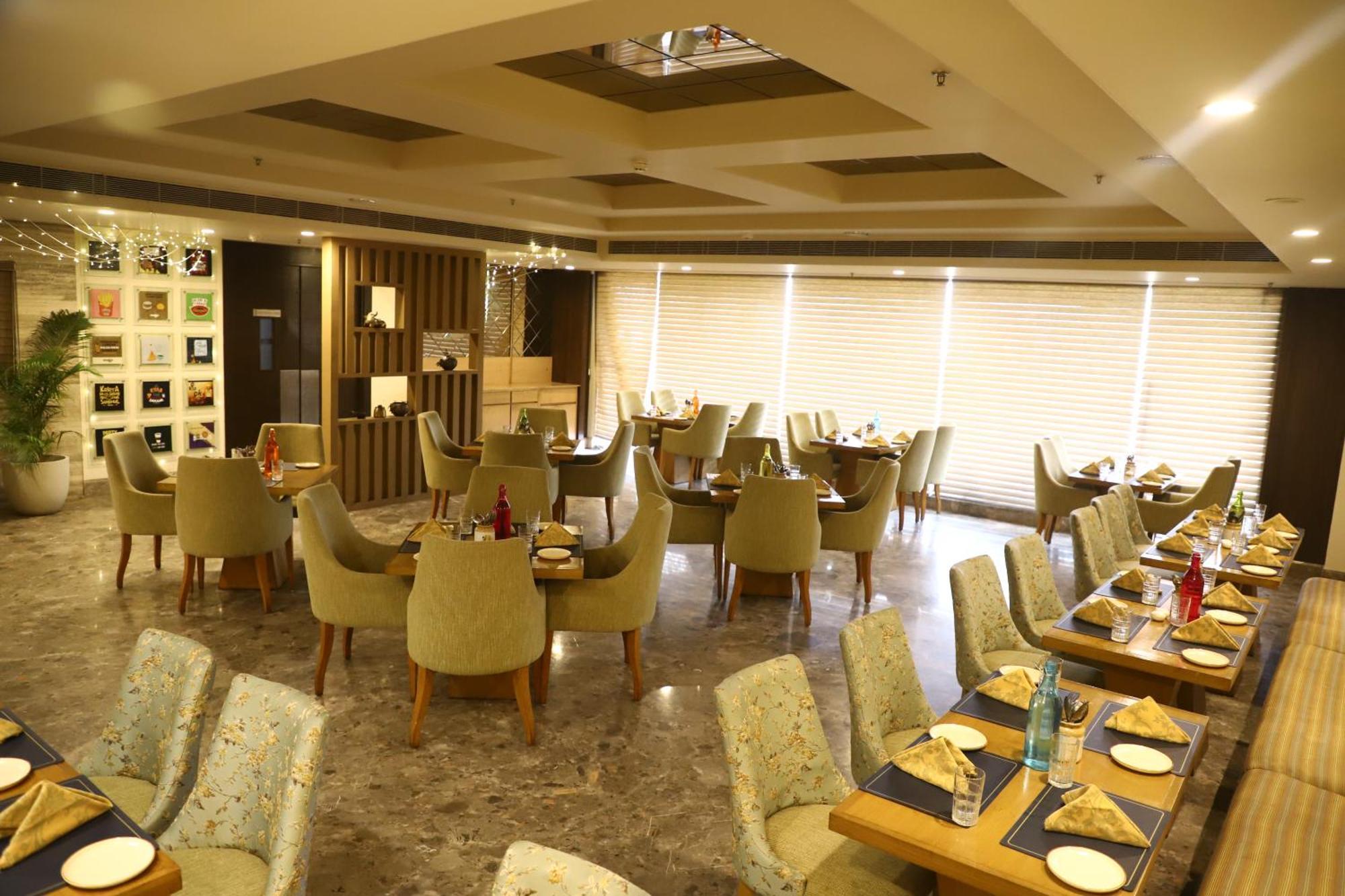 Efcee Sarovar Premiere Bhavnagar
